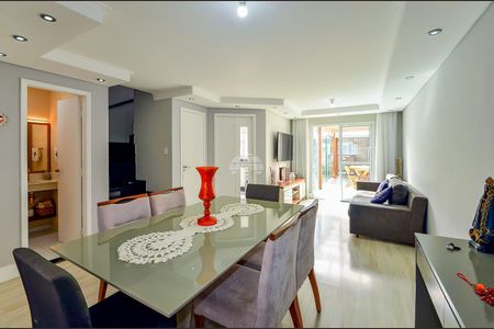 5_photo/94dcfaccef.a11c39bbe16039e5-ATLAS-265de395-99a8-444e-9e79-7faf665b24a2.jpg de casa à venda com 4 quartos, 185m² em Uberaba, Curitiba