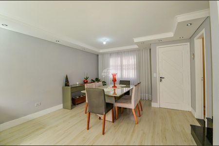 7_photo/94dcfaccef.a11c39bbe16039e5-ATLAS-ad15e9ab-0f87-4181-b75f-e7eb35297e2c.jpg de casa à venda com 4 quartos, 185m² em Uberaba, Curitiba