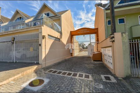 2_photo/94dcfaccef.a11c39bbe16039e5-ATLAS-e777653e-23ed-469e-8650-bbb66821fb2e.jpg de casa à venda com 4 quartos, 185m² em Uberaba, Curitiba