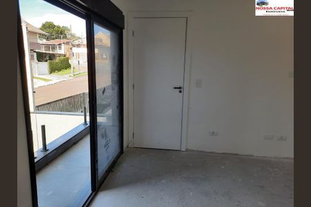 18_photo/94dcfacd25.470e3b4ecc8ee2ef-ATLAS-7c1f614e-c764-4ff0-90c0-0edd9ab8bac9.jpg de casa à venda com 3 quartos, 167m² em Uberaba, Curitiba