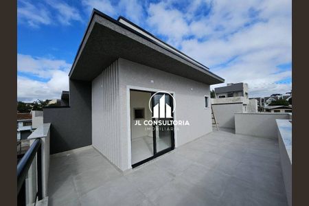 4_photo/94dcfacd2f.3f399c701946ce56-ATLAS-8be63fa5-58fc-41fc-ba45-e44a9fddb747.jpg de casa à venda com 3 quartos, 152m² em Uberaba, Curitiba