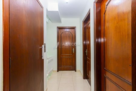 13_photo/94dcfacd43.adfe693aa2b53e17-ATLAS-6d51b6a8-fe1b-4297-bc24-519242ed4806.jpg de casa à venda com 3 quartos, 139m² em Uberaba, Curitiba