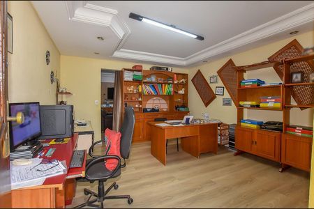 8_photo/94dcfacd57.1e45c290f45d527b-ATLAS-1ce9bc30-decc-44d0-a98b-aa31c2866d47.jpg de casa à venda com 3 quartos, 177m² em Uberaba, Curitiba