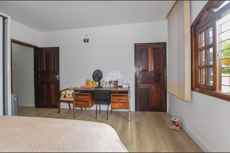 21_photo/94dcfacd57.1e45c290f45d527b-ATLAS-6a457cee-3998-4e0b-aa96-0f4b9c51e4c7.jpg de casa à venda com 3 quartos, 177m² em Uberaba, Curitiba