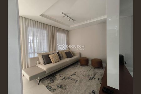 5_photo/94dcfacd5f.65a5c6c23ae0fb49-ATLAS-27aec5d8-4fb9-4f35-a5b8-7e14e203e5b0.jpg de casa à venda com 3 quartos, 275m² em Uberaba, Curitiba