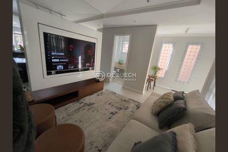 2_photo/94dcfacd5f.65a5c6c23ae0fb49-ATLAS-2bfba008-58d9-463e-b3d6-d55a6525a02a.jpg de casa à venda com 3 quartos, 275m² em Uberaba, Curitiba