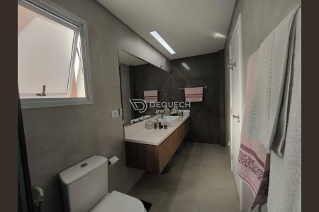 24_photo/94dcfacd5f.65a5c6c23ae0fb49-ATLAS-e416a185-150d-4770-88f7-9ef97a34e202.jpg de casa à venda com 3 quartos, 275m² em Uberaba, Curitiba