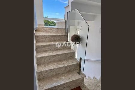13_photo/94dcfacd89.ceff8192393c33de-ATLAS-12c43921-ee86-44ae-bc79-0e59c8242e41.jpg de casa à venda com 3 quartos, 130m² em Uberaba, Curitiba
