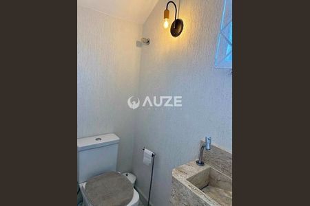 1_photo/94dcfacd89.ceff8192393c33de-ATLAS-21b6d910-0882-446e-bbfe-d08aa2f62a08.jpg de casa à venda com 3 quartos, 130m² em Uberaba, Curitiba