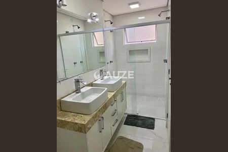 29_photo/94dcfacd89.ceff8192393c33de-ATLAS-2a2058f1-f75e-44fb-bc5f-62f94a5bd293.jpg de casa à venda com 3 quartos, 130m² em Uberaba, Curitiba