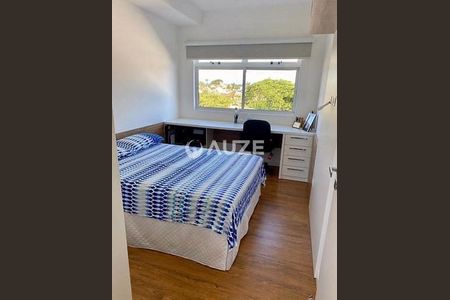 14_photo/94dcfacd89.ceff8192393c33de-ATLAS-a576a5fd-ca4d-42fb-88c4-9749757aaed7.jpg de casa à venda com 3 quartos, 130m² em Uberaba, Curitiba