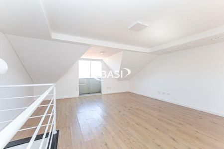 8_photo/94dcfacda1.f1c029e77bf84609-ATLAS-32206956-6d21-468f-a2d6-e547ce521c82.jpg de casa à venda com 3 quartos, 148m² em Uberaba, Curitiba