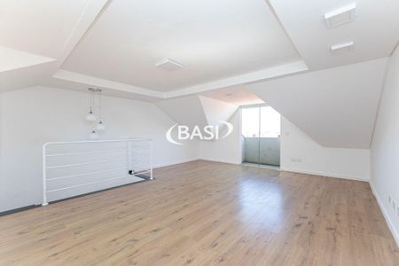 9_photo/94dcfacda1.f1c029e77bf84609-ATLAS-7ff664c7-2ff0-4e41-8dce-da865b201739.jpg de casa à venda com 3 quartos, 148m² em Uberaba, Curitiba