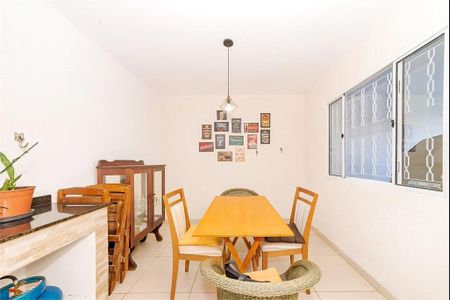 8_photo/94dcfacdb7.07abad7e9574a4a4-ATLAS-bc4e4f86-e79a-46c4-b254-5d46b50bca33.jpg de casa à venda com 3 quartos, 169m² em Uberaba, Curitiba