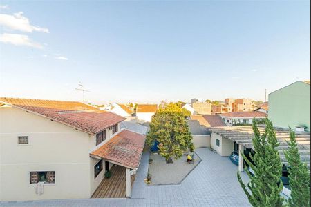 12_photo/94dcfacdb7.07abad7e9574a4a4-ATLAS-e45708b3-c87c-4e79-9365-17c218b2d92c.jpg de casa à venda com 3 quartos, 169m² em Uberaba, Curitiba