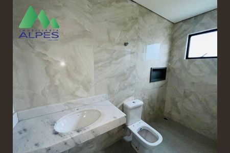 19_photo/94dcfacdc3.31586d44ea5ecb27-ATLAS-05929fe2-02a5-47ed-a0b6-aabb7203f4db.jpg de casa à venda com 3 quartos, 122m² em Uberaba, Curitiba