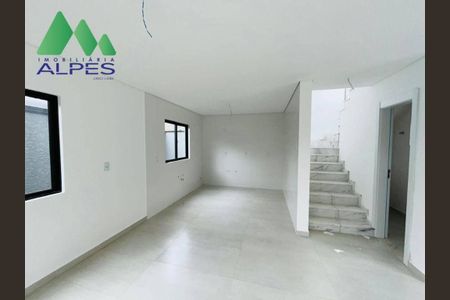 11_photo/94dcfacdc3.31586d44ea5ecb27-ATLAS-34fd3c9b-74bf-43ac-b07d-ffbc75ebd99d.jpg de casa à venda com 3 quartos, 122m² em Uberaba, Curitiba