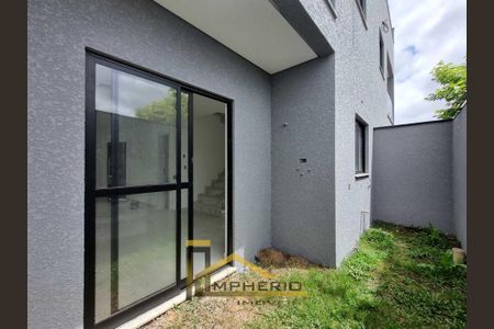 6_photo/94dcfacdc5.674e2d4c2bc22d45-ATLAS-4fca395f-e75f-4e59-bb91-52bf0e0947a3.jpg de casa à venda com 3 quartos, 120m² em Uberaba, Curitiba