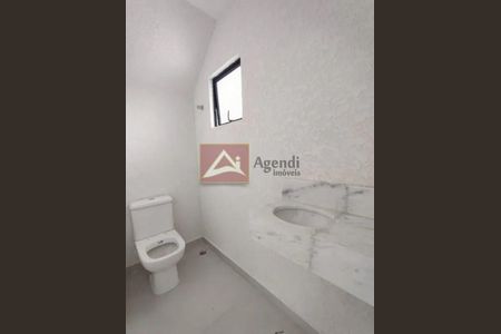 14_photo/94dcfacdc5.935c805baf9a7d1f-ATLAS-07b032e6-30b7-424a-bdc0-e1d36cba0f8c.jpg de casa à venda com 3 quartos, 120m² em Uberaba, Curitiba