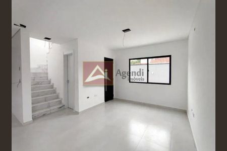 11_photo/94dcfacdc5.935c805baf9a7d1f-ATLAS-6015ce65-c8d5-4bfb-9740-891e6d14c05e.jpg de casa à venda com 3 quartos, 120m² em Uberaba, Curitiba