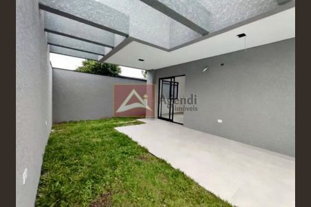 5_photo/94dcfacdc5.935c805baf9a7d1f-ATLAS-7e5c8471-1063-46a2-8a80-59512337905f.jpg de casa à venda com 3 quartos, 120m² em Uberaba, Curitiba