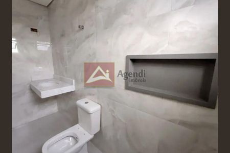 23_photo/94dcfacdc5.935c805baf9a7d1f-ATLAS-a8d05552-c29d-496e-a7b8-4f684fa3b3a8.jpg de casa à venda com 3 quartos, 120m² em Uberaba, Curitiba