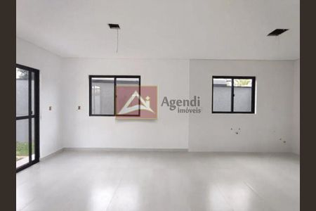 9_photo/94dcfacdc5.935c805baf9a7d1f-ATLAS-b6d83c07-11b5-499d-baec-d059d219bba9.jpg de casa à venda com 3 quartos, 120m² em Uberaba, Curitiba