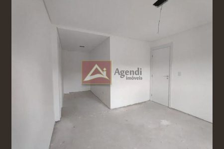 19_photo/94dcfacdc5.935c805baf9a7d1f-ATLAS-c52d02e9-c36a-4653-9fc2-3a727de626f4.jpg de casa à venda com 3 quartos, 120m² em Uberaba, Curitiba