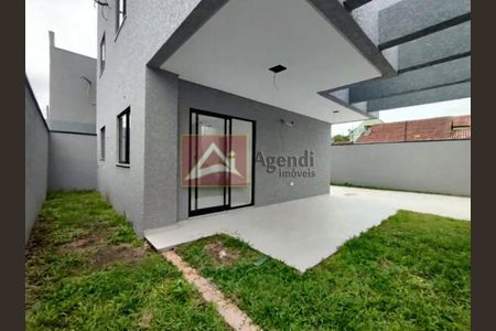 6_photo/94dcfacdc5.935c805baf9a7d1f-ATLAS-d26a71e9-ba43-4b17-a6c0-de7144070fdc.jpg de casa à venda com 3 quartos, 120m² em Uberaba, Curitiba