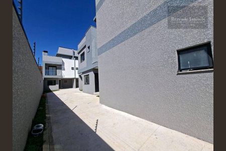 19_photo/94dcfacdc5.c2f56772678e8622-ATLAS-1e2d43c0-04db-4aa3-a3a0-8b3403a2e18a.jpg de casa à venda com 3 quartos, 122m² em Uberaba, Curitiba