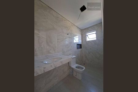 8_photo/94dcfacdc5.c2f56772678e8622-ATLAS-8da81dc8-7cdf-4b84-848a-8c8795b662ed.jpg de casa à venda com 3 quartos, 122m² em Uberaba, Curitiba