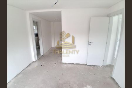 6_photo/94dcfacdc5.dfdf3a77207432af-ATLAS-3718524b-594e-419e-9c8d-6fa1fb118ddc.jpg de casa de condomínio à venda com 3 quartos, 122m² em Uberaba, Curitiba