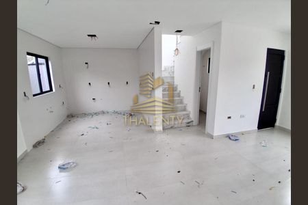 7_photo/94dcfacdc5.dfdf3a77207432af-ATLAS-3a510081-2020-4c52-9105-6d96e2783343.jpg de casa de condomínio à venda com 3 quartos, 122m² em Uberaba, Curitiba