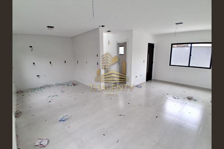 5_photo/94dcfacdc5.dfdf3a77207432af-ATLAS-86e0b1c5-e157-44d7-bc30-cbf62a1f83d2.jpg de casa de condomínio à venda com 3 quartos, 122m² em Uberaba, Curitiba