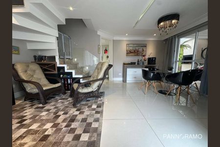 7_photo/94dcfaceaf.5297bc1e9c3f076b-ATLAS-44bc73fc-19c0-4c16-8cd3-d9ed7c7f0e7c.jpg de casa à venda com 3 quartos, 140m² em Uberaba, Curitiba