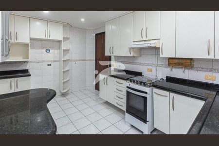 5_photo/94dcfaceb3.ce766310ac70d149-ATLAS-8a5f9bcf-cd0f-4313-a01d-c3962c74e1b4.jpg de casa à venda com 3 quartos, 141m² em Uberaba, Curitiba