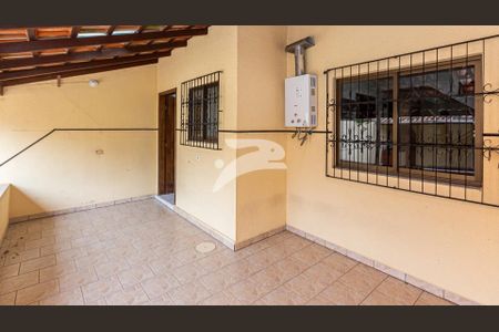 8_photo/94dcfaceb3.ce766310ac70d149-ATLAS-d043da73-1e3a-4f05-bcf9-dbf93ca4c179.jpg de casa à venda com 3 quartos, 141m² em Uberaba, Curitiba
