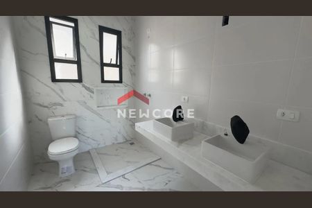 6_photo/94dcfacef9.9eb5d2fc35c3b0f7-ATLAS-b7270fe9-3346-4ed4-961a-26c37a913fc2.jpg de casa à venda com 3 quartos, 124m² em Uberaba, Curitiba