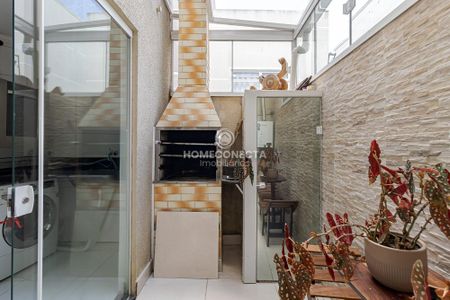 28_photo/94dcfaceff.70fed3faa30d4614-ATLAS-13f7d293-e792-427b-a149-b9682fc16ff7.jpg de casa à venda com 3 quartos, 128m² em Uberaba, Curitiba