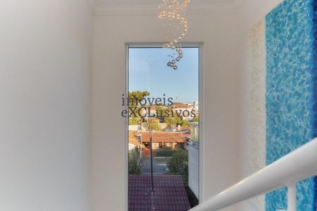 44_photo/94dcfacf6b.c138c72070bc8d83-ATLAS-e18069bf-5108-4a59-a424-a00809717cf3.jpg de casa à venda com 3 quartos, 112m² em Uberaba, Curitiba