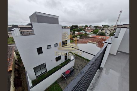 12_photo/94dcfacf6d.c405d9b7cdaa4033-ATLAS-3bf139ba-1ad9-497b-94d5-3fd78b6a2d6a.jpg de casa de condomínio à venda com 3 quartos, 145m² em Uberaba, Curitiba