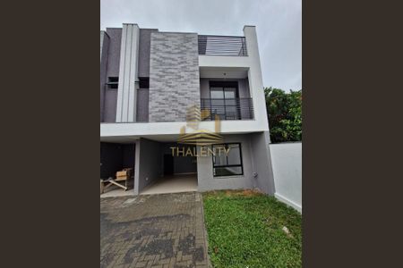 5_photo/94dcfacf6d.c405d9b7cdaa4033-ATLAS-69e23574-e7fa-4a1f-b3d3-a470efe32748.jpg de casa de condomínio à venda com 3 quartos, 145m² em Uberaba, Curitiba