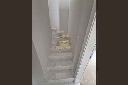 6_photo/94dcfacf6d.c405d9b7cdaa4033-ATLAS-e7d194f8-a87f-45ac-a74d-5f89e8ecb707.jpg de casa de condomínio à venda com 3 quartos, 145m² em Uberaba, Curitiba