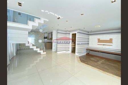 11_photo/94dcfacfd1.777899b2c09bdc5f-ATLAS-ab369dae-d27d-4170-a45f-81f519bcdfd3.jpg de casa à venda com 3 quartos, 260m² em Uberaba, Curitiba