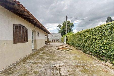 7_photo/94dcfad147.5afd90b9c05d4dec-ATLAS-34687e4b-2530-48c3-a4bc-2f27b3a419ae.jpg de casa à venda com 5 quartos, 260m² em Boqueirão, Curitiba
