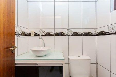 25_photo/94dcfad147.5afd90b9c05d4dec-ATLAS-dea44d99-c4d5-433d-9f25-878a7480e1c5.jpg de casa à venda com 5 quartos, 260m² em Boqueirão, Curitiba