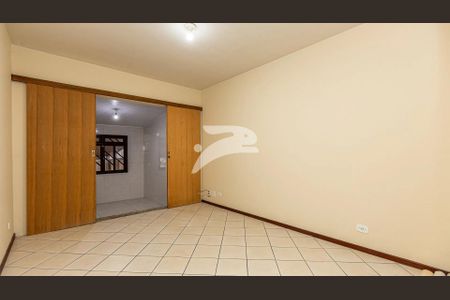 8_photo/94dcfad1df.0a7f7bca2ccc7405-ATLAS-5511e98f-61dd-4152-9f66-092eecdc2f0c.jpg de casa à venda com 4 quartos, 168m² em Uberaba, Curitiba