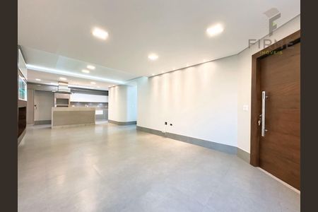 4_photo/94dcfad22b.8e241acf4c0e9a39-ATLAS-a0c6f1d4-af73-45e1-a50b-2a79ce10a6fc.jpg de casa à venda com 3 quartos, 210m² em Uberaba, Curitiba