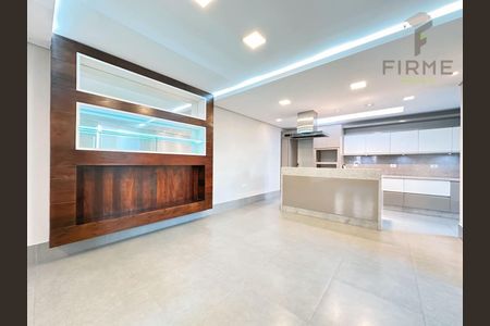 5_photo/94dcfad22b.8e241acf4c0e9a39-ATLAS-cca3e8cf-2cf3-4fc6-9ba6-6249968c437c.jpg de casa à venda com 3 quartos, 210m² em Uberaba, Curitiba