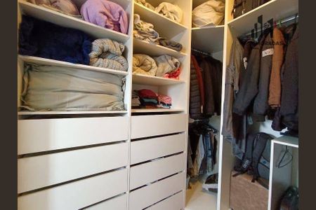 12_photo/94dcfad35f.be31b5bde481aac2-ATLAS-6711e3d7-004a-4d44-894b-b64facf9a4c2.jpg de casa à venda com 3 quartos, 113m² em Uberaba, Curitiba